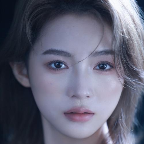 Lưu Mỹ Kỳ - 刘美淇