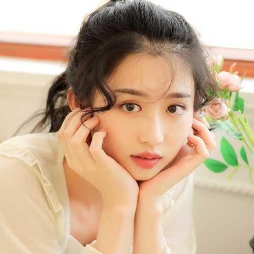 Lưu Oanh Oanh - 刘莹莹