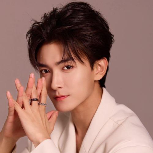 Lưu Thư Hàng - 刘抒航