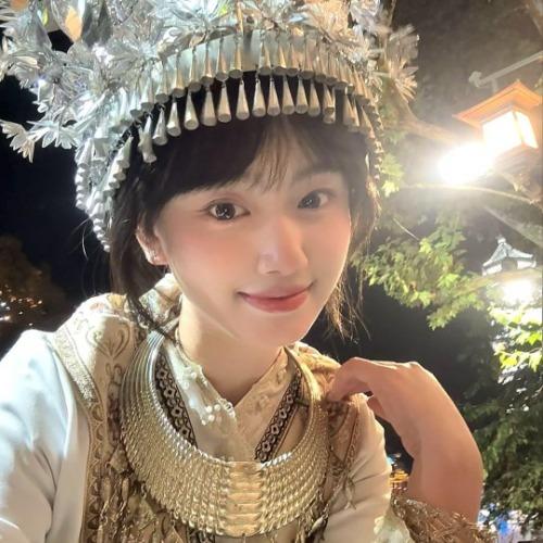 Lưu Tư Tư - 刘思思