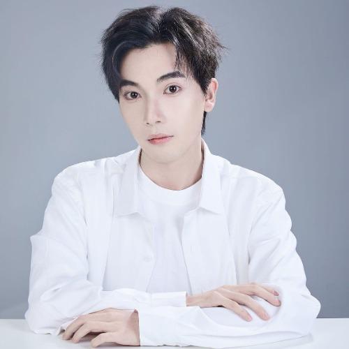 Lưu Vũ Tân - 刘雨鑫