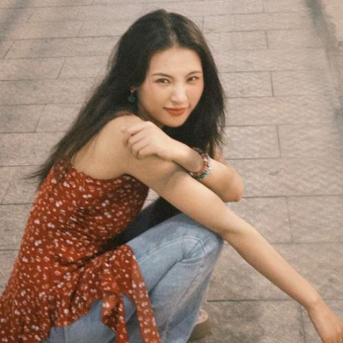 Lý Nghệ Thản - 李艺灿