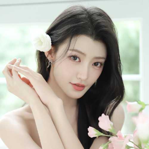 Lý Tâm Ái - 李心爱