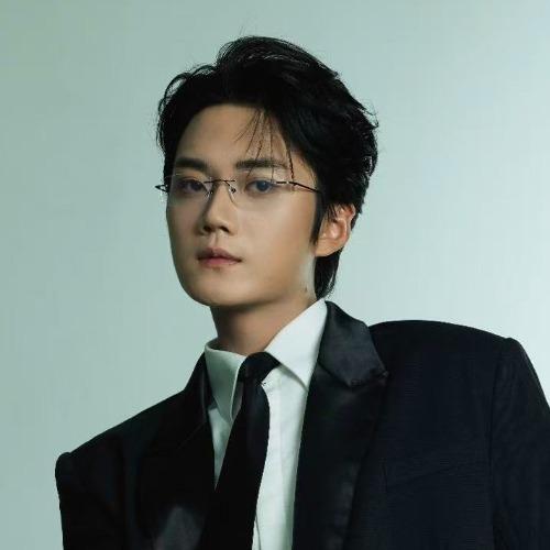 Lý Úy Lam - 李蔚蓝