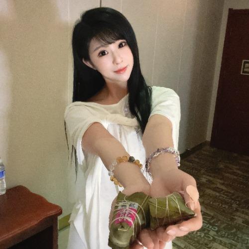 Nhan Nhan Ni Tương - 颜颜妮酱