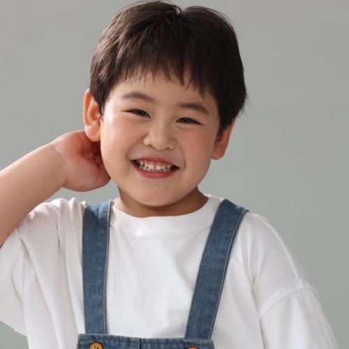 Phùng Dịch Tinh - 冯奕星