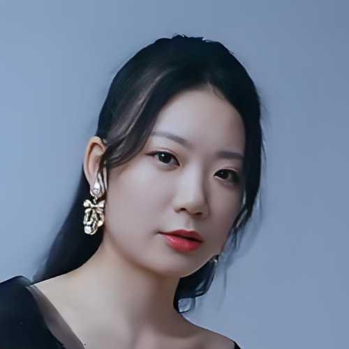 Sở Vũ Ngưng - 楚雨凝