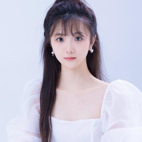 Tả Tư Nhiên - 左思然