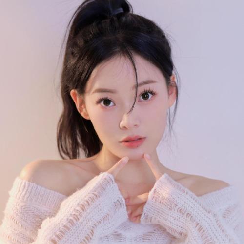 Tần Lộ Lộ - 秦露露