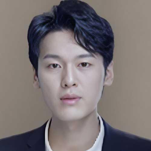 Thiệu Chiêu Nghi - 邵昭谊