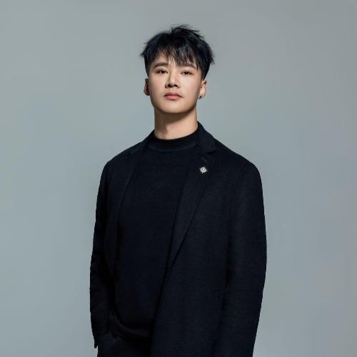 Từ Lập Vĩ - 徐立伟