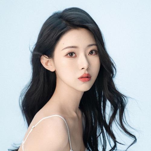 Viên Y Tình - 袁祎晴