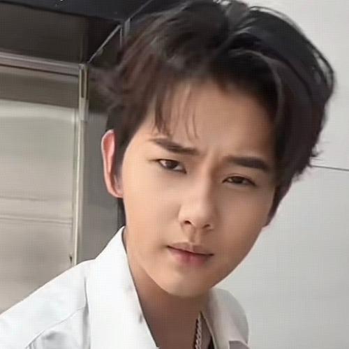 Vu Hải Tân - 于海滨