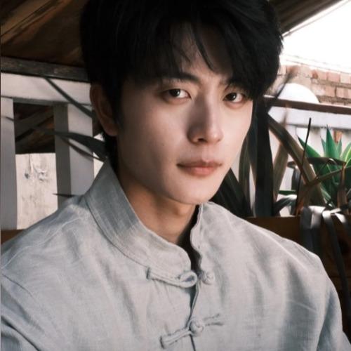 Vu Luân Hào - 于伦豪