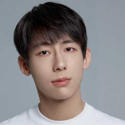 Vương Ngọc Trân - 王钰臻