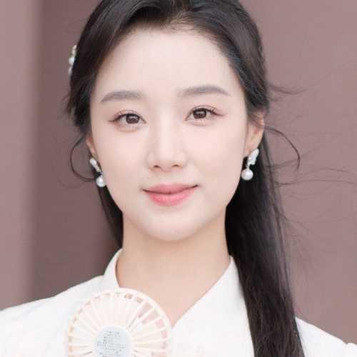 Vương Tiểu Ức - 王小亿