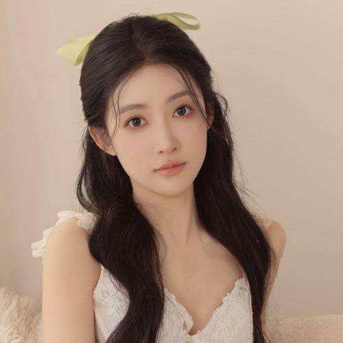 Vương Vân Y - 王芸伊